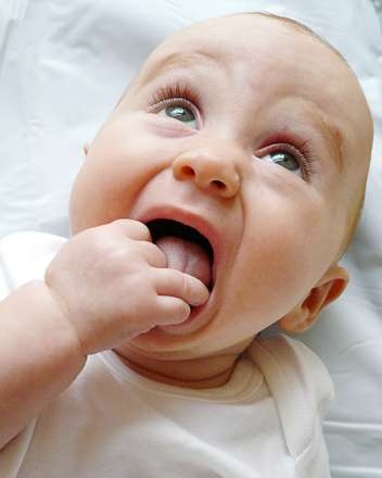 6个月宝宝流鼻涕怎么办宝宝流鼻涕的原因分析