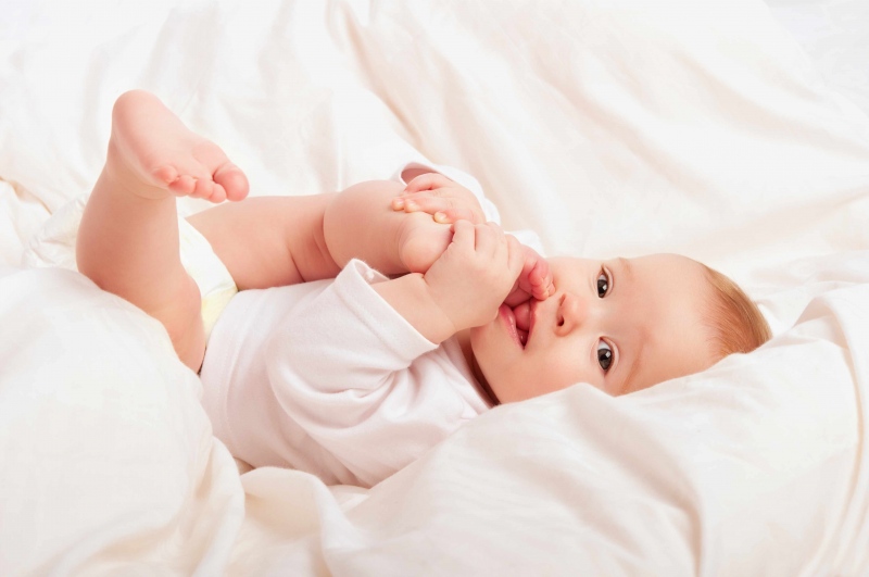 四个月的宝宝喝多少毫升奶粉宝宝奶量减少怎么办